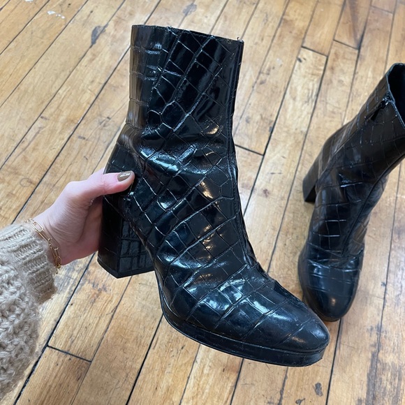 & Other Stories Croc Leather Platform Boots - Picture 9 of 12